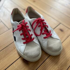 Veja Kids White ,Navy and Red Sneakers size 6 .